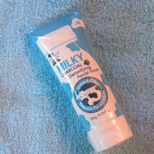 Ar Milky Charcoal Detoxifying Foam Original Face Wash Ar Milky Charcoal Detoxifying Foam Original Face Wash