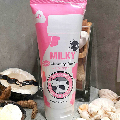 gluta milky face wash