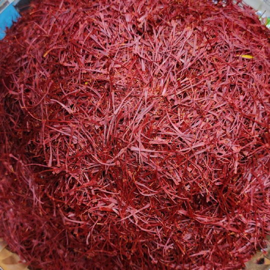 زعفران كشميري نقي 100% زعفران كشمير أصلي زعفران كشميري نقي 100% زعفران كشمير أصلي